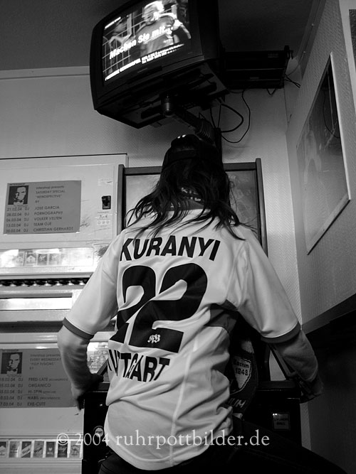 Kuranyi-Fan im Intershop - Bochum